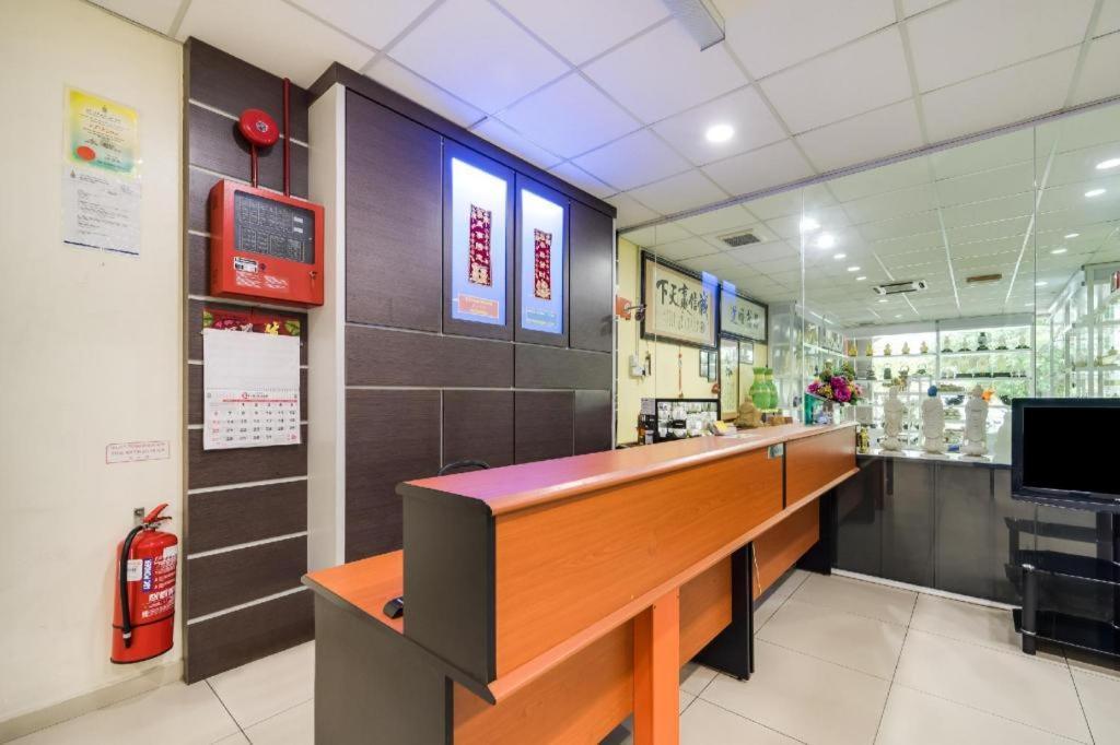 Oyo 301 River Inn Hotel Баттерворт Экстерьер фото