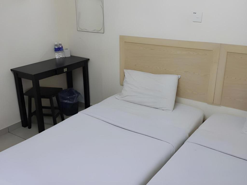 Oyo 301 River Inn Hotel Баттерворт Экстерьер фото