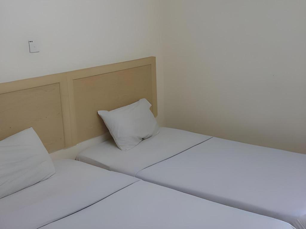 Oyo 301 River Inn Hotel Баттерворт Экстерьер фото