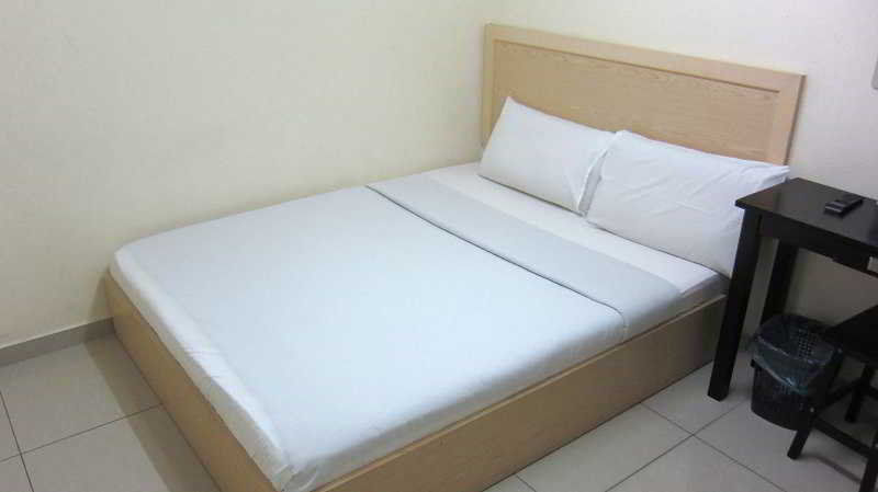 Oyo 301 River Inn Hotel Баттерворт Экстерьер фото