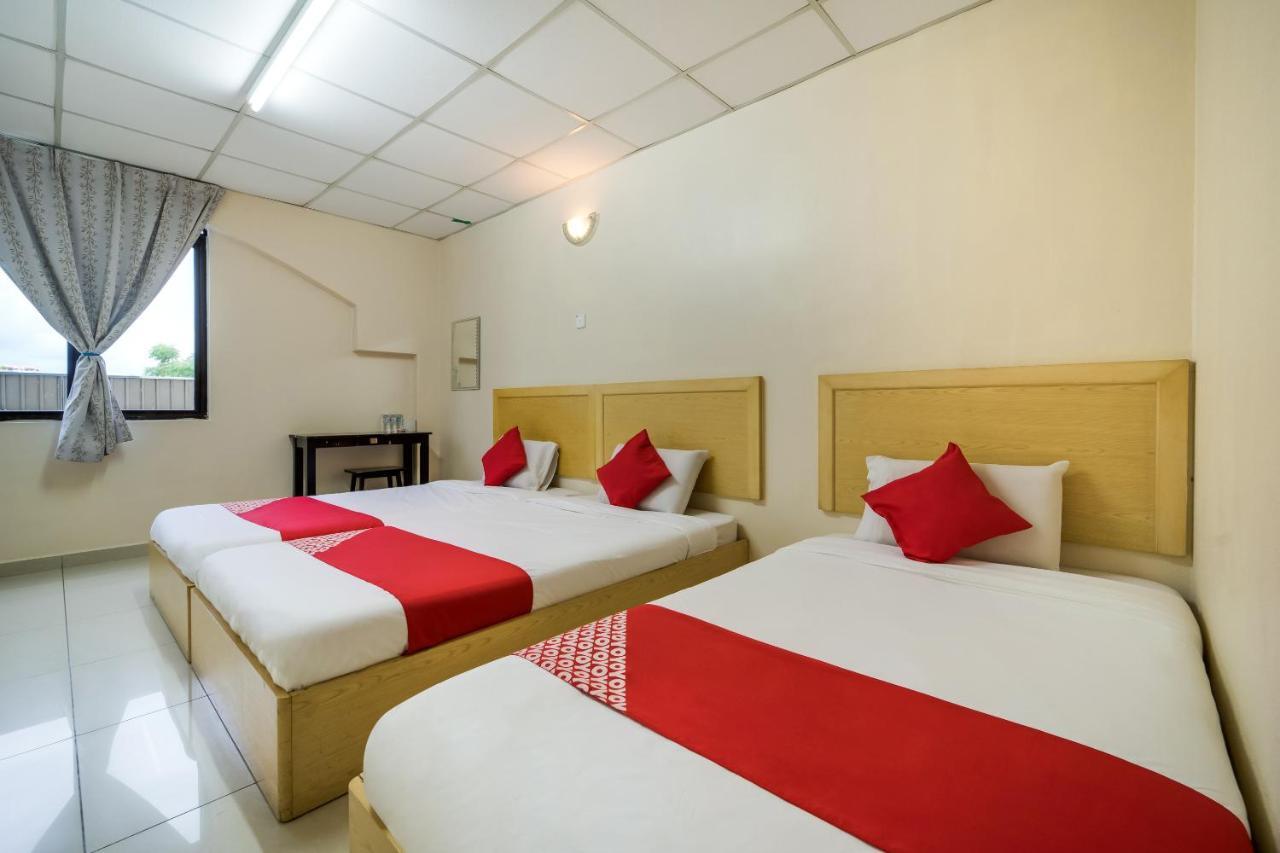 Oyo 301 River Inn Hotel Баттерворт Экстерьер фото