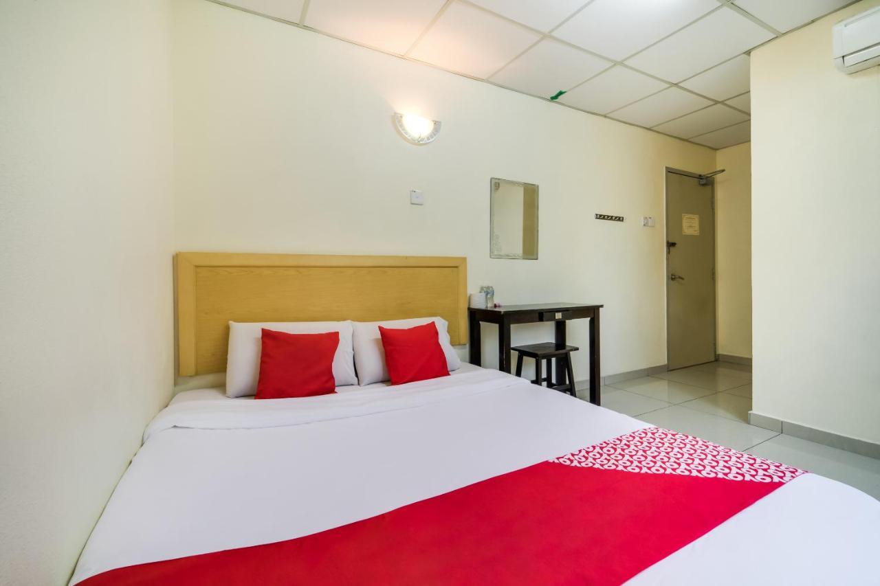 Oyo 301 River Inn Hotel Баттерворт Экстерьер фото